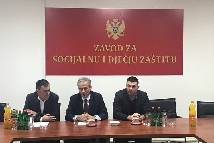 SAOPŠTENJE: Uručene licence stručnim radnicima u oblasti socijalne i dječje zaštite