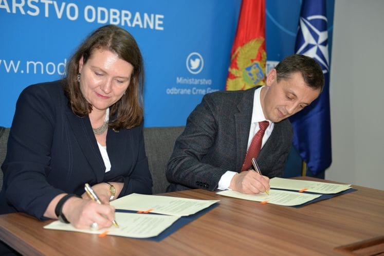 Bošković i Čaba potpisali Memorandum koji je pretpostavka za nabavku srednjih višenamjenskih helikoptera