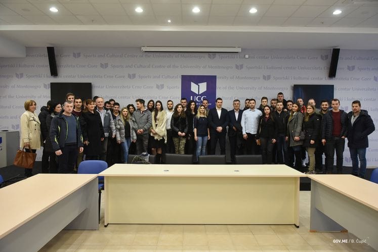 Janović u posjeti podgoričkim Studentskim domovima: Studenti dobijaju novu teretanu i sportski teren