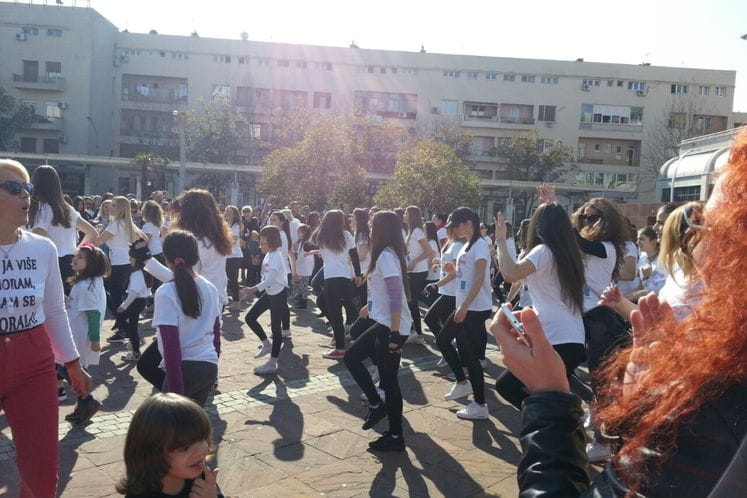 Podrška globalnoj kampanji "Jedna milijarda ustaje"