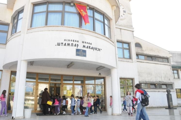 Dnevne novine: JU OŠ "Štampar Makarije": Škola kojom je zadovoljstvo rukovoditi