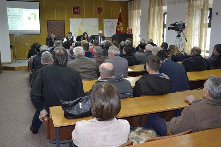 Poljoprivrednim proizvođačima iz Danilovgrada predstavljene mjere Agrobudžeta za 2017. godinu