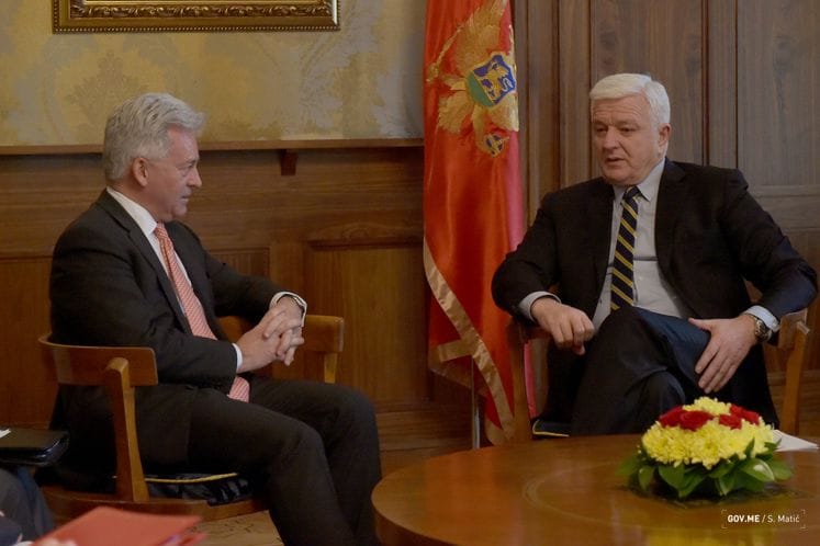 PM Marković hosts Alan Duncan of UK: Montenegro is important factor of peace and stability in region