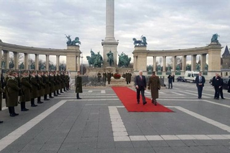 PM Marković begins his official visit to Hungary