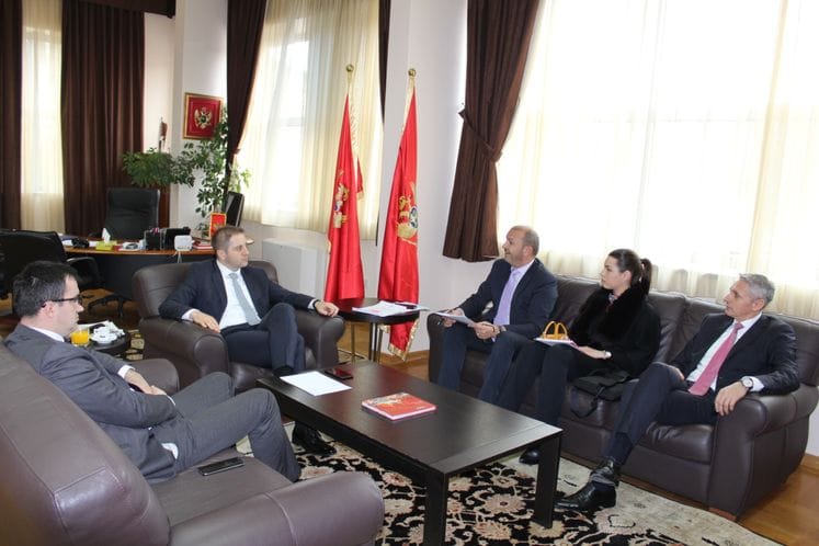 Saopštenje: Intenzivirati saradnju prosvjete i realnog sektora u reformama obrazovanja