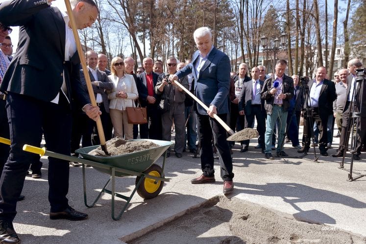 Predsjednik Vlade položio kamen temeljac Gradskog trga u Bijelom Polju