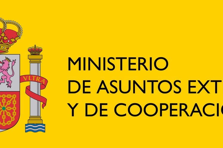 Jednogodišnji interuniverzitetski master iz diplomatije i međunarodnih odnosa u Španiji