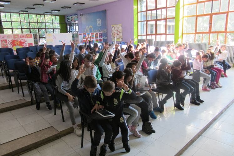 Radionica o bezbjednosti djece na internetu održana u JU OŠ "Sutjeska " u Podgorici