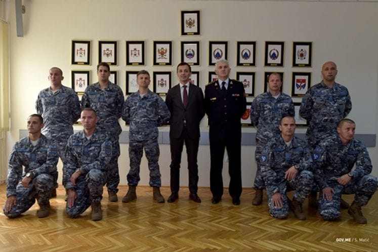 Kontingent Mornarice Vojske Crne Gore svečano ispraćen u mirovnu operaciju EU ATALANTA