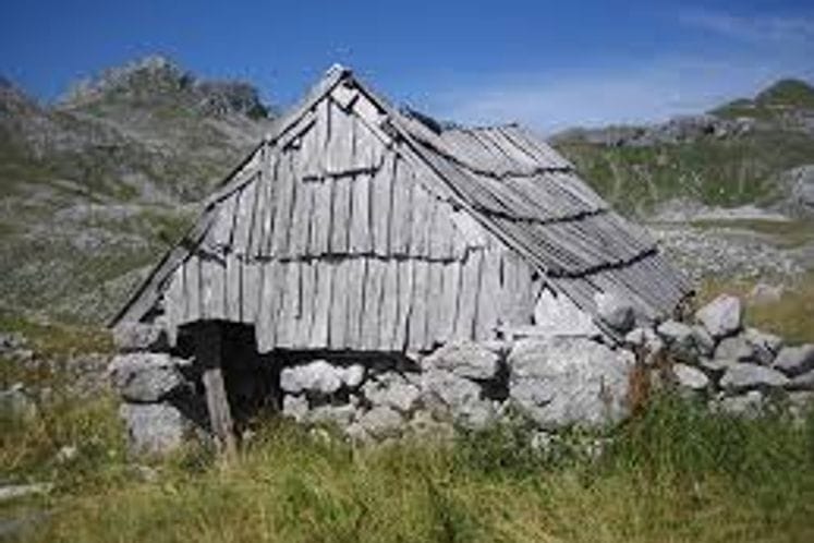 Likovni i literarni konkurs: Ljeto na katunu