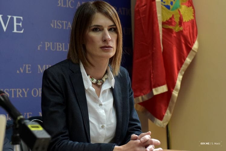 Saopštenje: Predstavljen servis za elektronski upis u tri osnovne škole