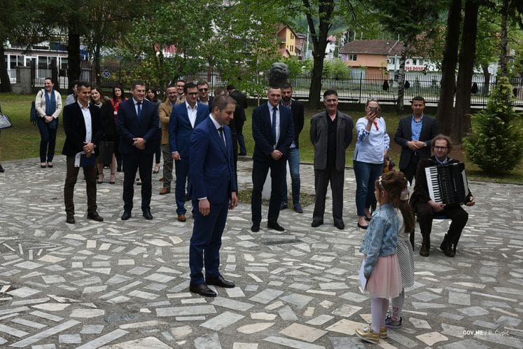 Pomoć školama Plava i Gusinja kroz Fond za kvalitet i razvoj: plan obilazak svih obrazovnih ustanova u Crnoj Gori