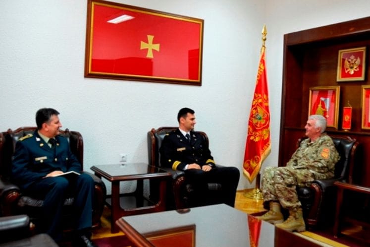 General Jokić primio poručnika bojnog broda Musovića koji ide u Komandu međunarodne operacije EU NAVFOR ATALANTA