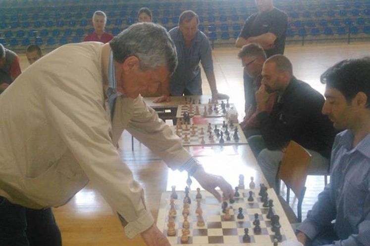 U BAČKOM DOBROM POLJU ODRŽANA ŠAHOVSKA SIMULTANKA „MEČ SA ŠAMPIONOM“