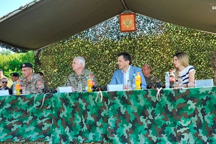 Ministar Bošković i načelnik Jokić prisustvovali prikazu sposobnosti Čete za vatrenu podršku