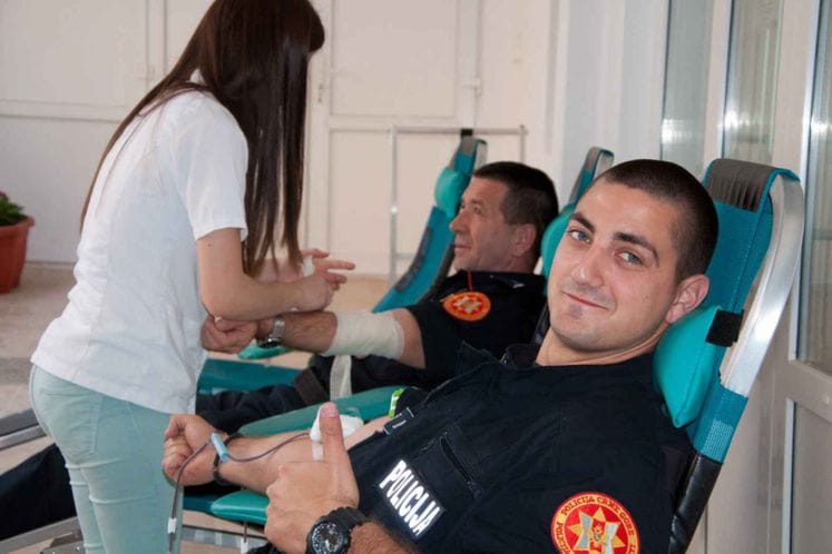 Službenici CB Bar i članovi IPA Sekcije dobrovoljno dali krv