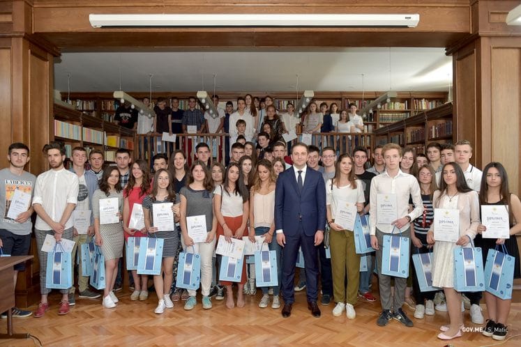 Dodijeljene nagrade najboljima u znanju: Znanje i integritet neuništivi, a ako ih imate – i vi ste