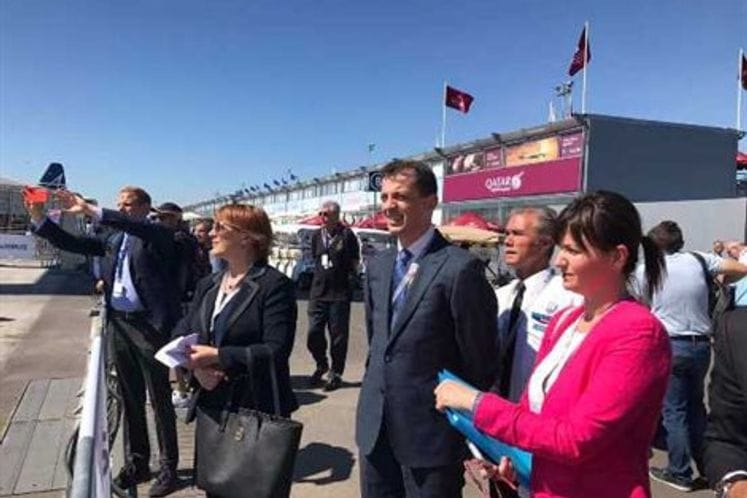 Le Bourget Fair: Minister Bošković talks on modernisation of equipment of Army of Montenegro with exhibitors