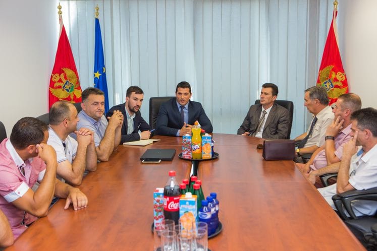 Crnogorski policajci, naši a evropski i svjetski šampioni u malom fudbalu, na prijemu kod ministra sporta