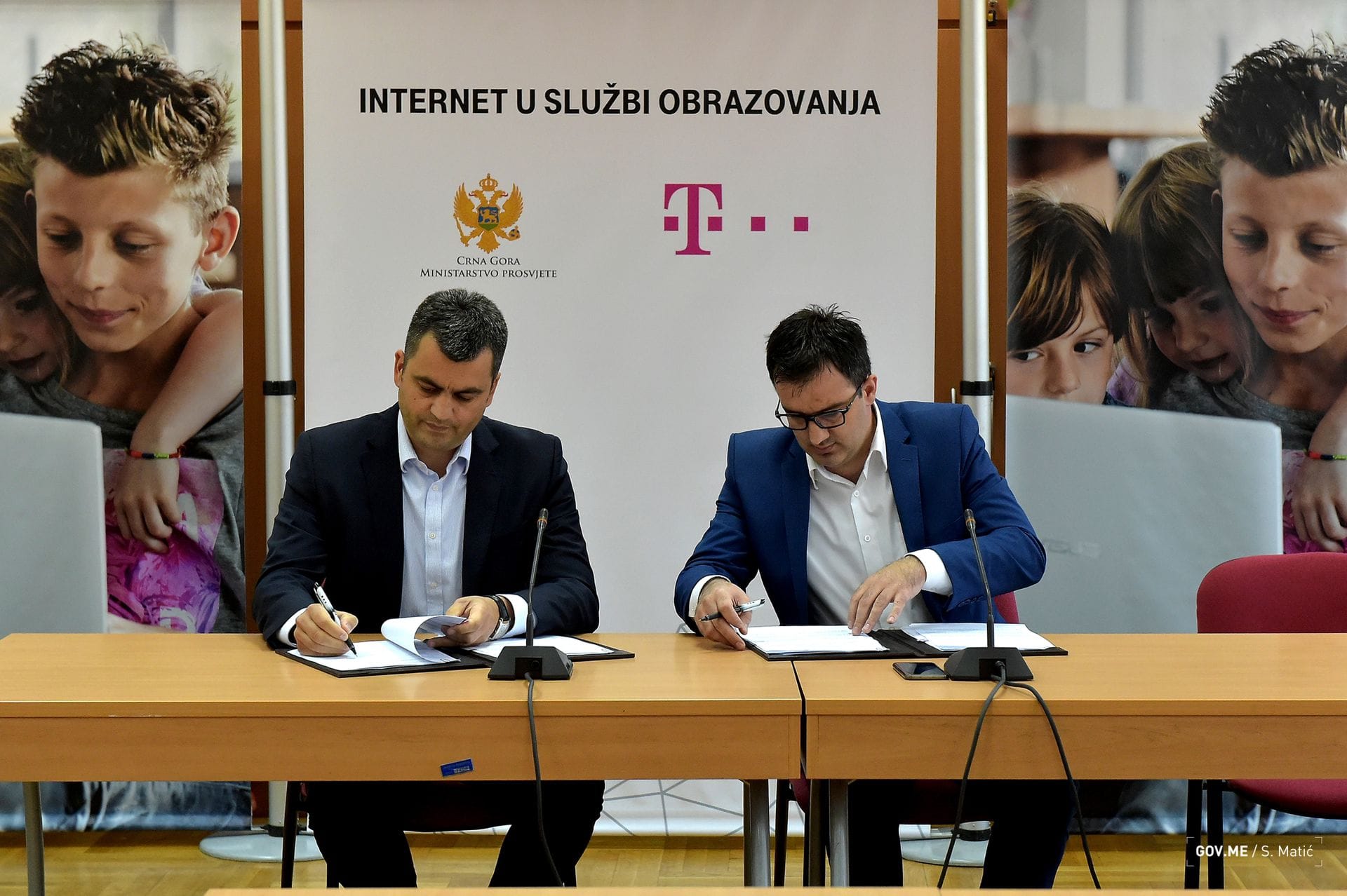 PR služba Ministarstva prosvjete