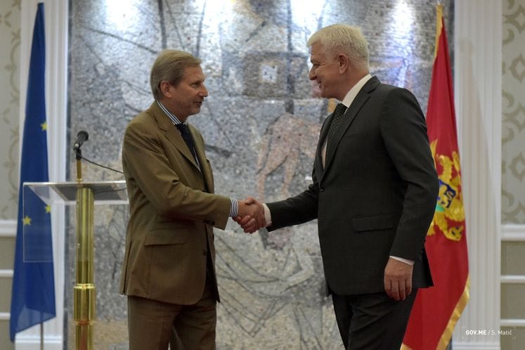 Predsjednik Marković nakon sastanka sa komesarom EK Hanom: Po ulasku u NATO evropska integracija je naš prioritet broj 1, broj 2 i broj 3