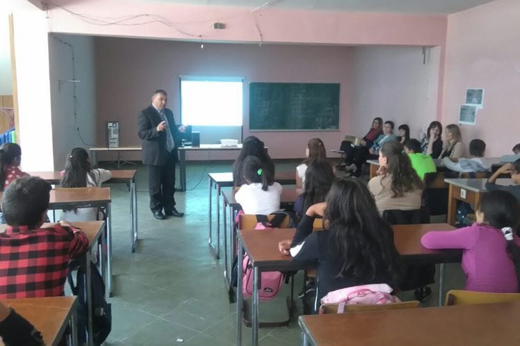 Campaign and training on protection against domestic violence and juvenile forced marriages among the Roma population