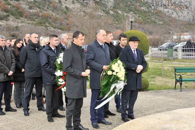 Government officials mark 12th anniversary of the railway accident in Bioče