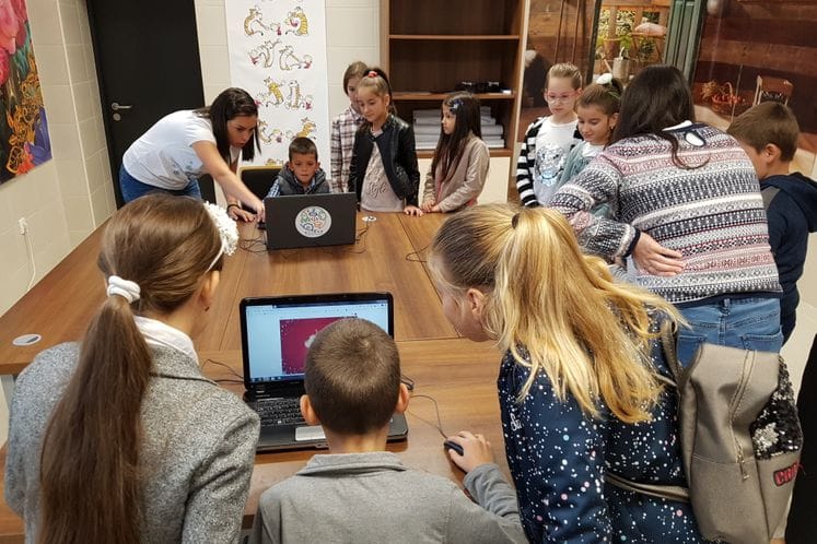 Dani nauke u Tehnopolisu: Više od 100 mališana na Kliker radionicama programiranja za djecu