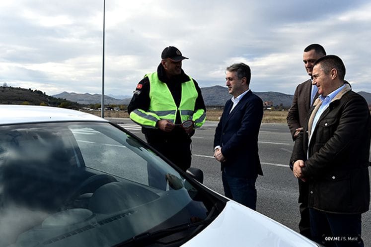 Nuhodžić and Veljović visit road traffic checkpoints: We will put an end to wild driving on Montenegrin roads