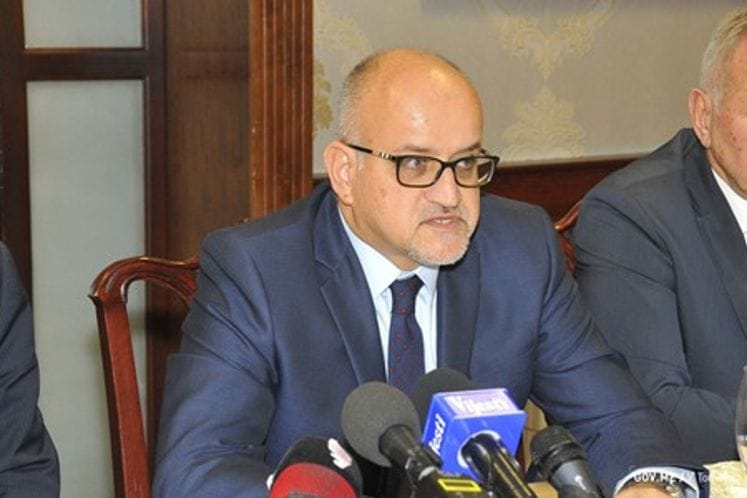 Foreign Minister Darmanović holds working breakfast with journalists