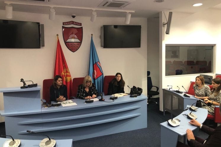 SAOPŠTENJE SA PREZENTACIJE PROGRAMA PORODICNI SARADNIK