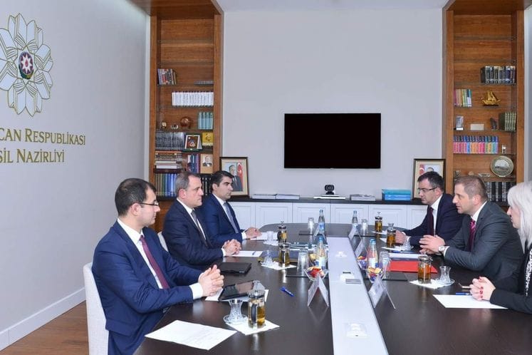 Baku: Kritičko razmišljanje budućnost je obrazovanja