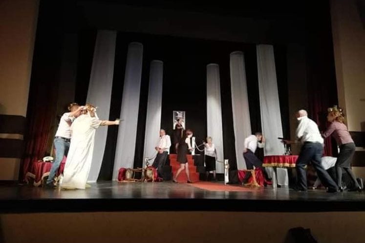 DRAMSKI STUDIO LUČA IZ KRUŠČIĆA ODRŽAO PREMIJERU PREDSTAVE "NASLIJEĐE"