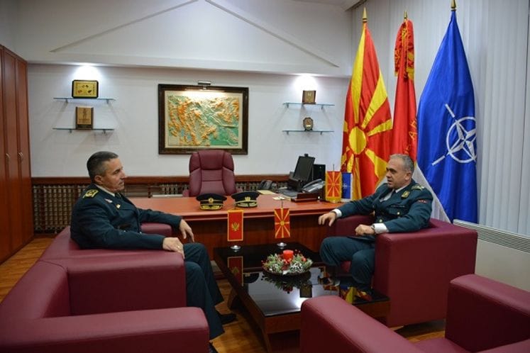 General Dakić u Skoplju sa načelnikom GŠ OS Makedonije, ministarkom Šekerinskom i predsjednikom Ivanovim