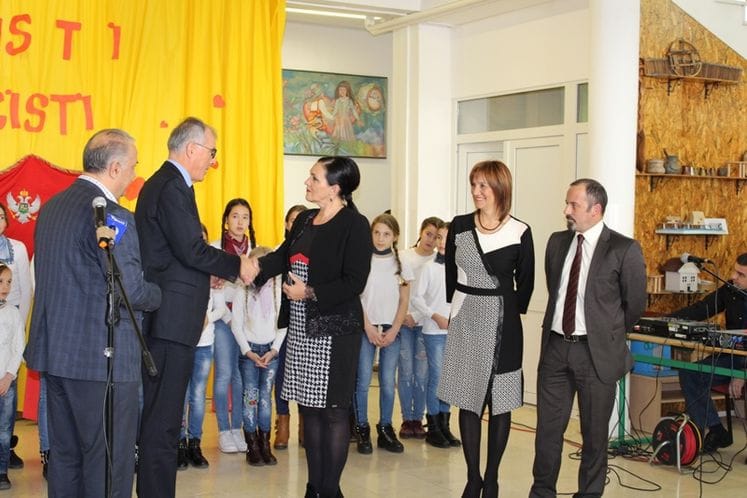 Saopštenje: Tri nova kombija za prevoz đaka, vrijednosti 92.000 eura