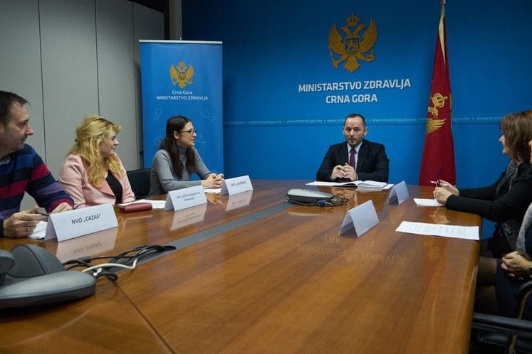 Ministarstvo zdravlja sa 94 hiljade eura podržalo pet NVO koje se bave prevencijom HIV/AIDS-a