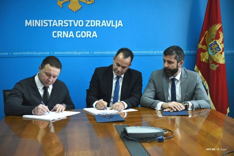 Ministarstvo zdravlja potpisalo ugovor vrijedan 558 hiljada eura za izvođenje radova u domovima zdravlja Berane, Plav i Rožaje sa firmom Roaming Montenegro, u okviru druge faze projekta „Energetska efikasnost u Crnoj Gori“