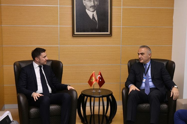 Bogdanović i Ersoj: „Posvećeno radimo na jačanju odnosa naših zemalja“