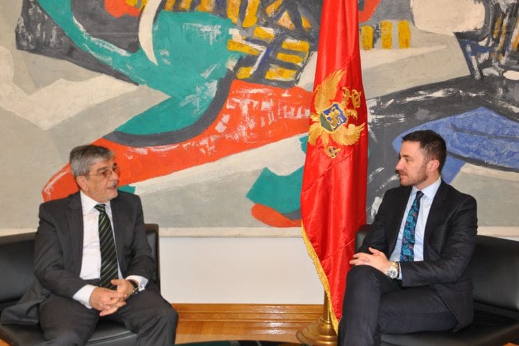 Ministar Bogdanović i Ambasador Grčke Atanasiou razgovarali o saradnji