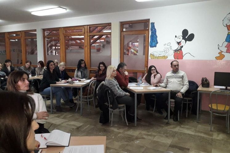 Održana obuka kadra za primjenu sistema komunikacije uz pomoć sličica s djecom s autizmom i izradu komunikacijskih knjiga