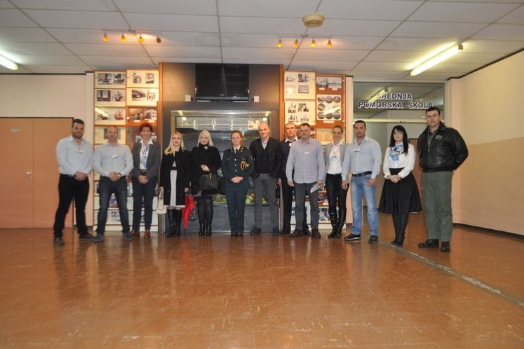 Kotorskim srednjoškolcima prezentovane mogućnosti obrazovanja na vojnim akademijama