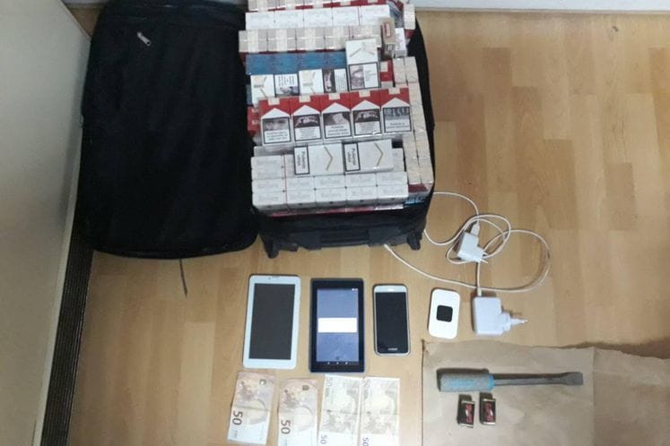 Bar: Lišena slobode tri inostrana državljanina zbog sumnje da su u Baru i Ulcinju počinili 12 teških krađa; policija pronašla sve otuđene predmete i veći dio otuđenog novca