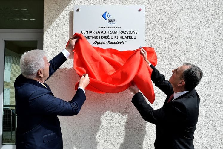 Premijer Marković i ministar Hrapović otvorili Centar za autizam, razvojne smetnje i dječju psihijatriju „Ognjen Rakočević“