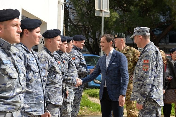 Bošković i general Daković obišli tokom nedjelje kasarne u Nikšiću, Baru i Golubovcima