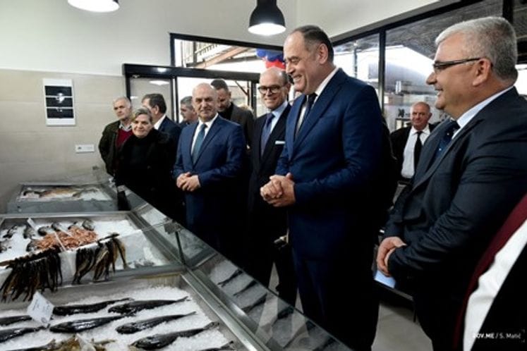 DPM Simović opens first Fish Market in city of Ulcinj
