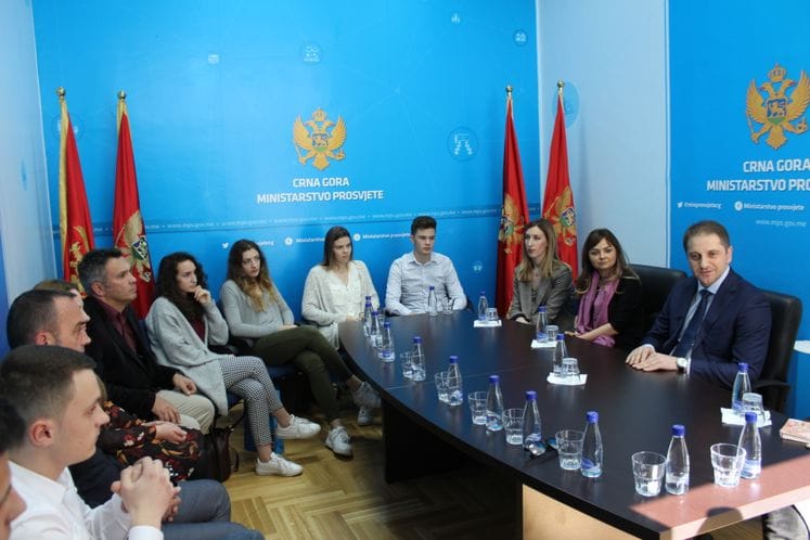 Šehović i Uljarević primili pobjednike kviza “Spremni za Evropu”: Pronosite evropske vrijednosti kroz Crnu Goru