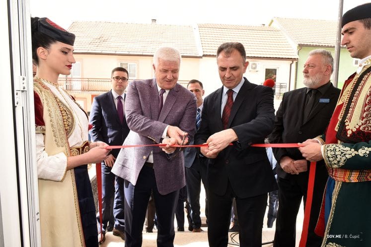 Predsjednik Marković otvorio na Cetinju Centar za hemodijalizu: Vlada će nastaviti da ulaže značajna sredstva u zdravstvene objekte i opremu