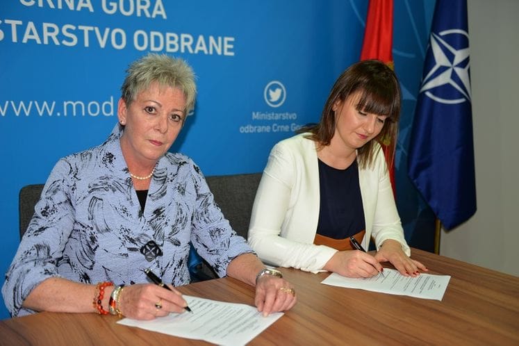 Potpisivanjem finalnog certifikata ozvaničena primopredaja helikoptera Bell 412 EP