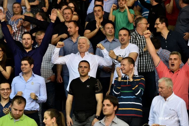 Premijer Marković čestitao košarkašima Budućnost Volija: Vaš istorijski uspjeh putokaz je cijelom crnogorskom društvu kako se željom, radom i timski postaje dio evropske elite