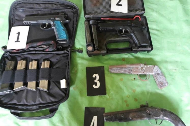 Danilovgrad: Oduzeta dva pištolja, šest rezervnih okvira i dvije kubure